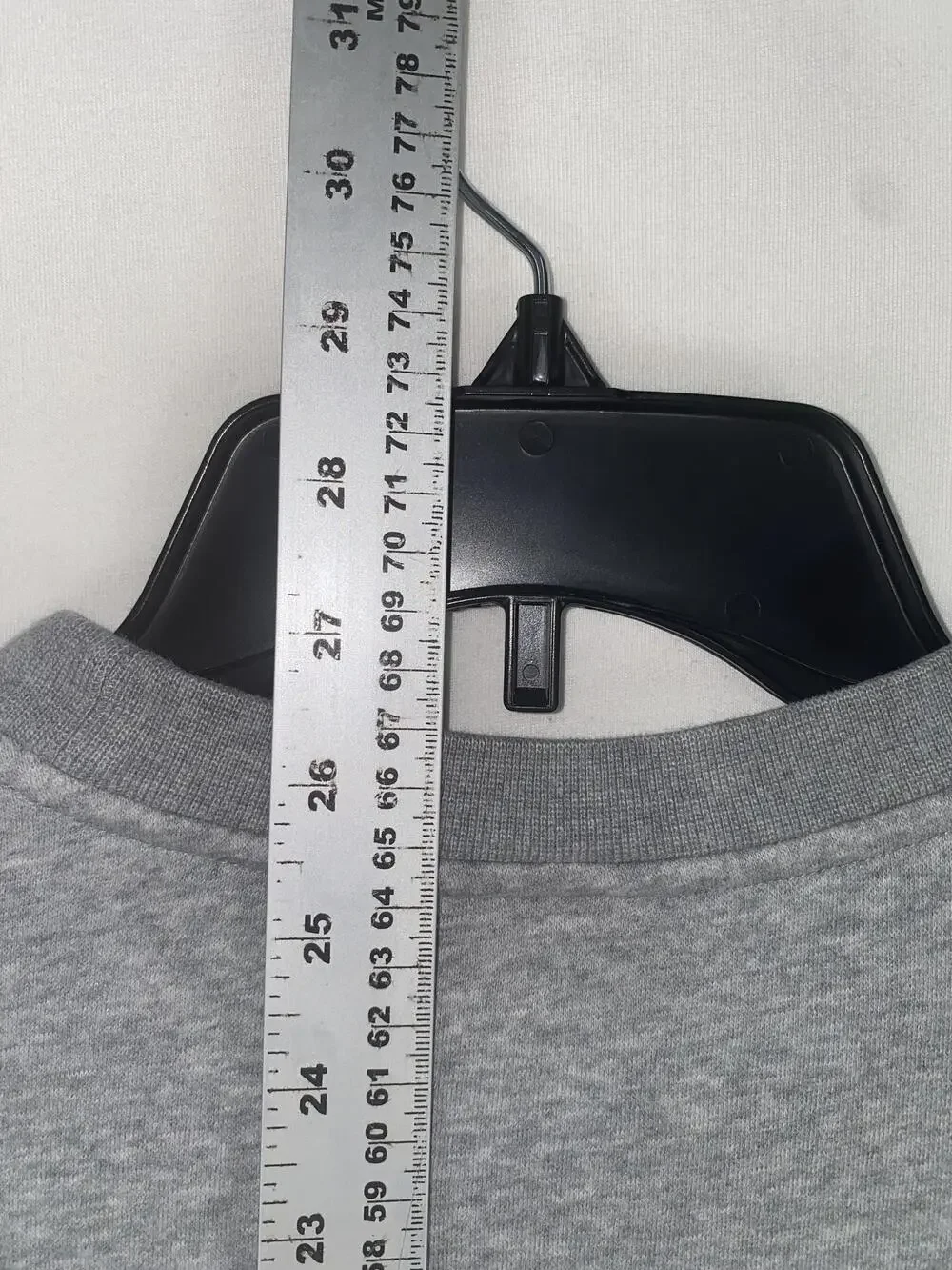 Nike Sweatshirt Mens Large Gray Small Swoosh Logo Crewneck Fleece Pullover